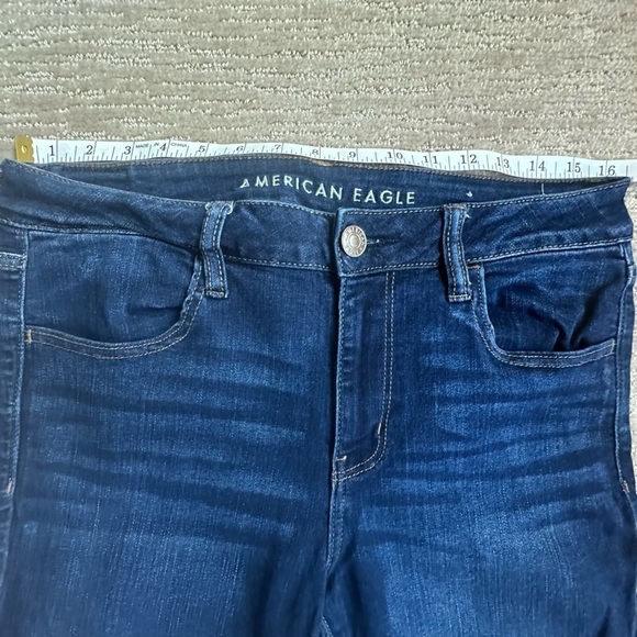 American Eagle Jegging in Medium Blue Wash Size 12P - Picture 13 of 16